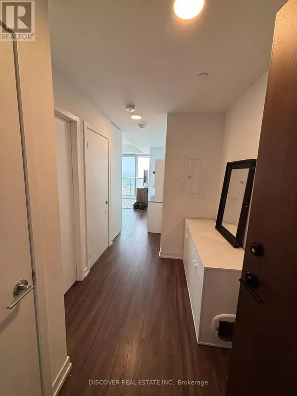 Mississauga (city Centre), ON L5B0L4,4065 Confederation Pkwy #3704