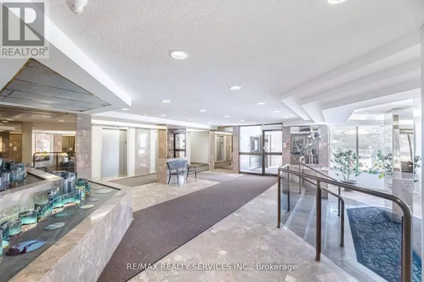 Brampton (fletcher's Creek South), ON L6Y3V1,20 Cherrytree DR #411