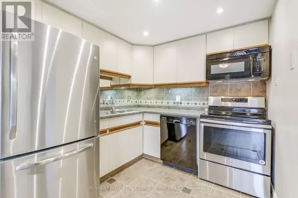 Oakville (br Bronte), ON L6L6J5,102 Bronte RD #308