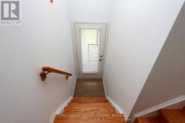 Mississauga (churchill Meadows), ON L5M0X1,3135 Boxford CRES #4