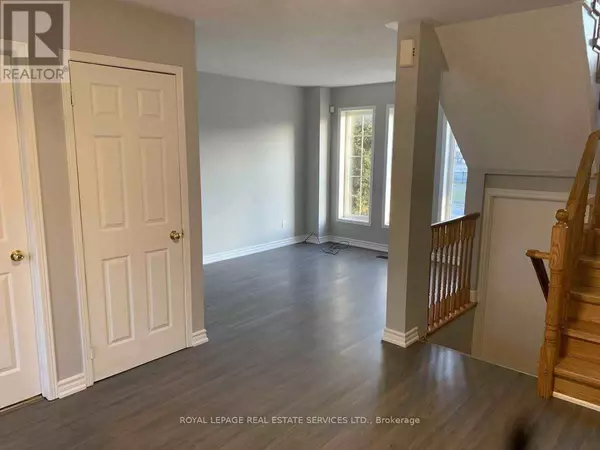 Toronto (junction Area), ON M6N5C1,2162 ST CLAIR AVENUE W