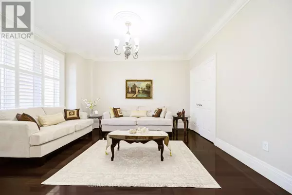 Mississauga (meadowvale Village), ON L5W1A2,915 GASLIGHT WAY