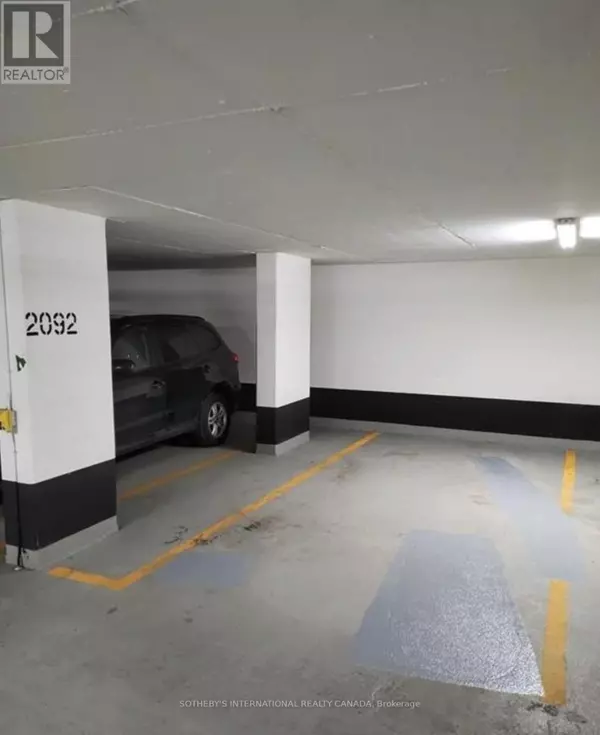 Toronto (mimico), ON M8Y0B6,10 Park Lawn RD #P2 92