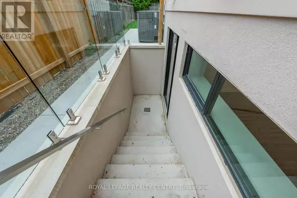 Mississauga (cooksville), ON L5A2M8,2421 Arbordale DR #Basement