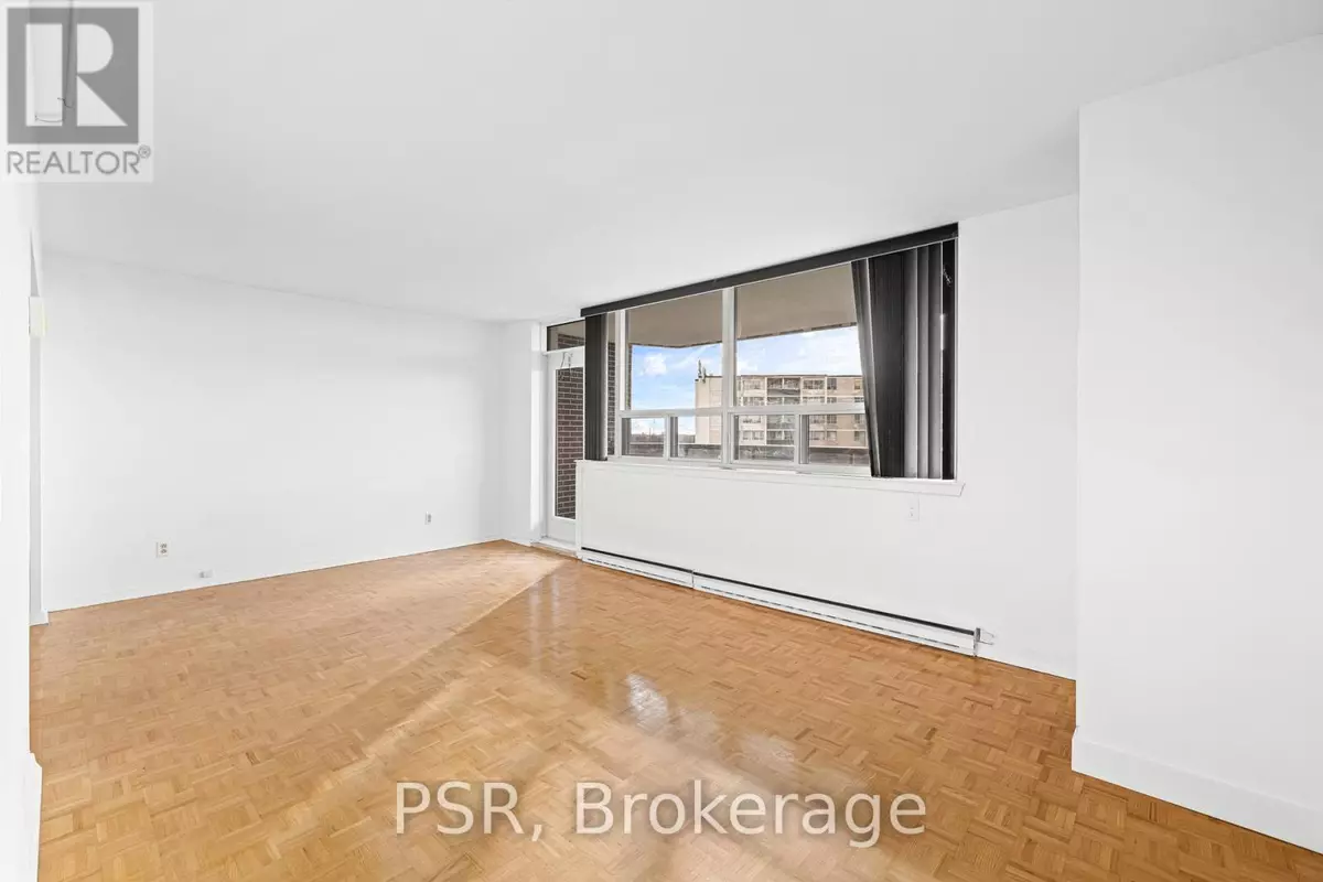 Toronto (markland Wood), ON M9C1R3,240 Markland DR #909