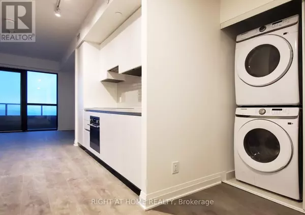 Mississauga (city Centre), ON L5B0N9,4015 The Exchange #3807