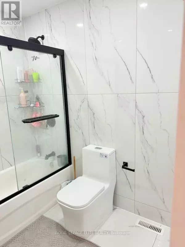 Brampton (heart Lake West), ON L6Z3A1,12 EGRET COURT