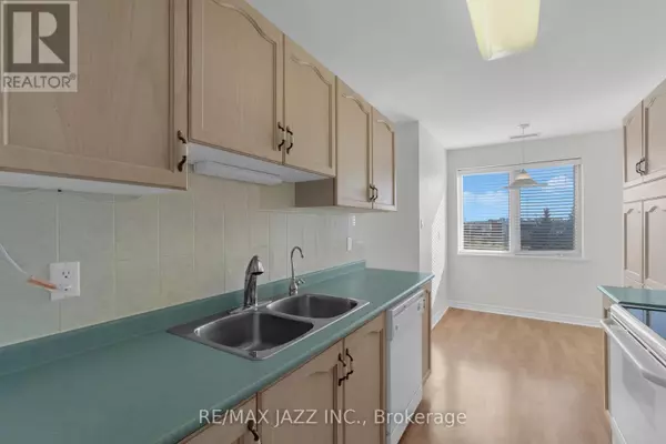 Brampton (goreway Drive Corridor), ON L6P1C1,7 Dayspring CIR #304