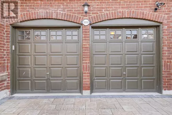 Mississauga (churchill Meadows), ON L5M7V5,3252 ESCADA DRIVE