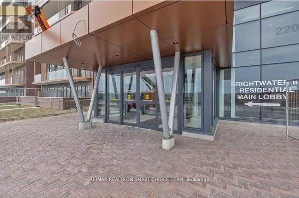 Mississauga (port Credit), ON L5H0A9,220 Missinnihe WAY #1316