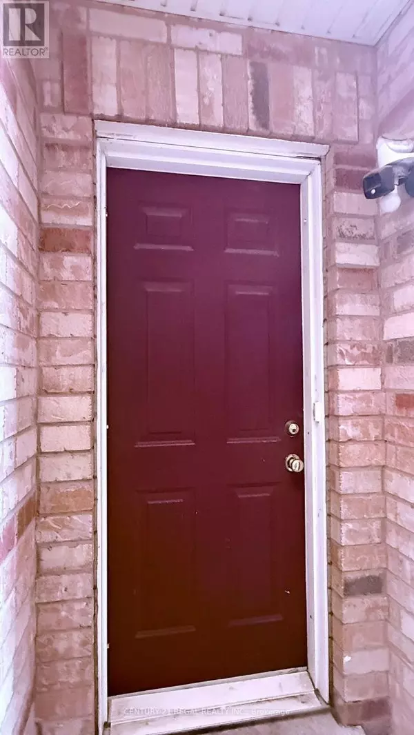 Brampton (gore Industrial North), ON L6S0B3,34 BOTTOMWOOD STREET