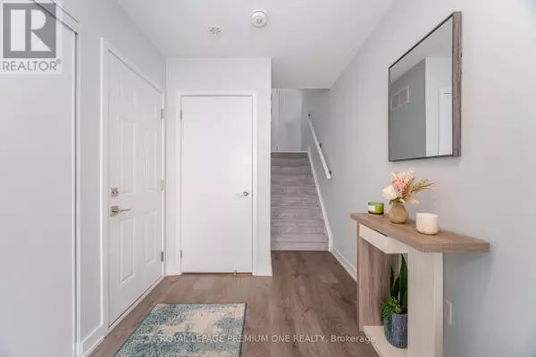 Burlington (lasalle), ON L7T0C3,1121 Cooke BLVD #31