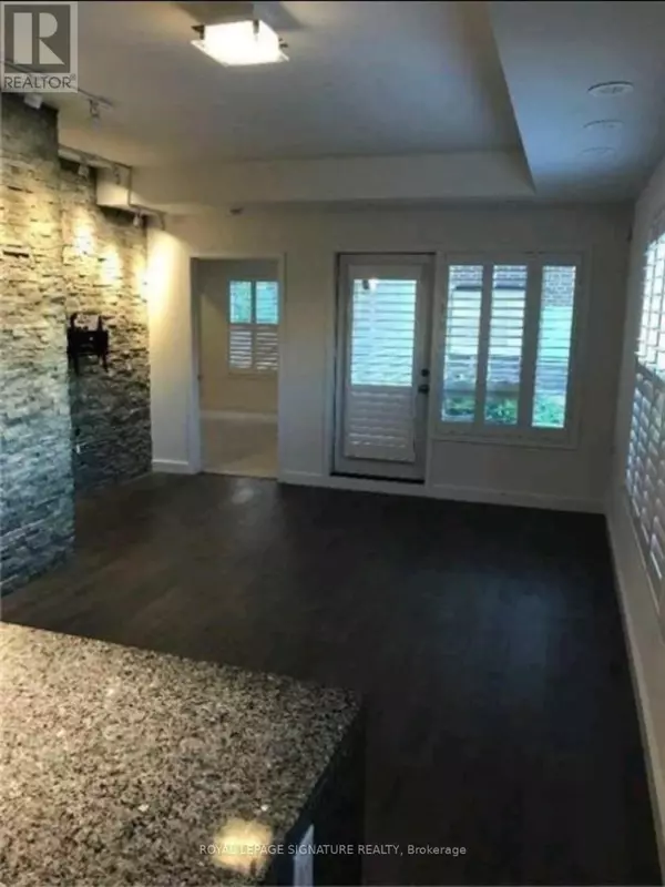 Mississauga (churchill Meadows), ON L5M0W5,5005 Harvard RD #104