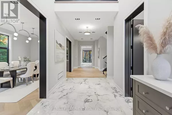 Mississauga (mineola), ON L5G2Y2,1380 BIRCHWOOD HEIGHTS DRIVE