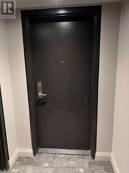 Toronto (alderwood), ON M8W3T9,408 Browns Line #509