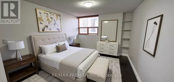 Toronto (kingsview Village-the Westway), ON M9R1T3,380 Dixon RD #905