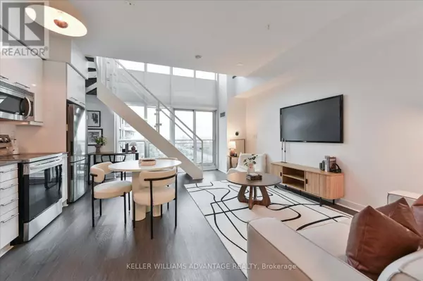 155 Legion RD North #2910, Toronto (mimico), ON M8Y0A7