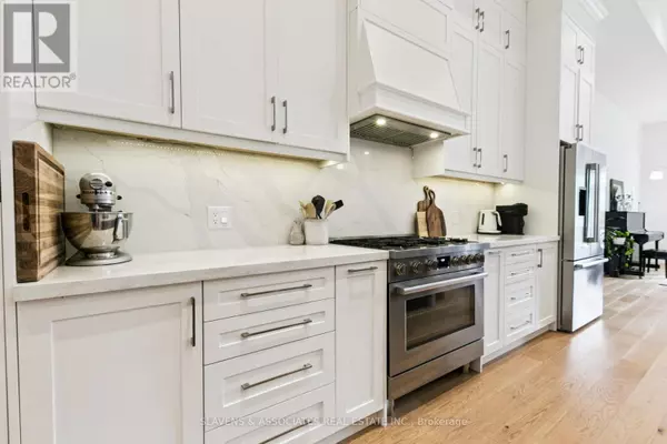 Mississauga (lakeview), ON L5G4A9,1040 ENOLA AVENUE