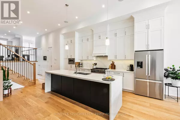 Mississauga (lakeview), ON L5G4A9,1040 ENOLA AVENUE