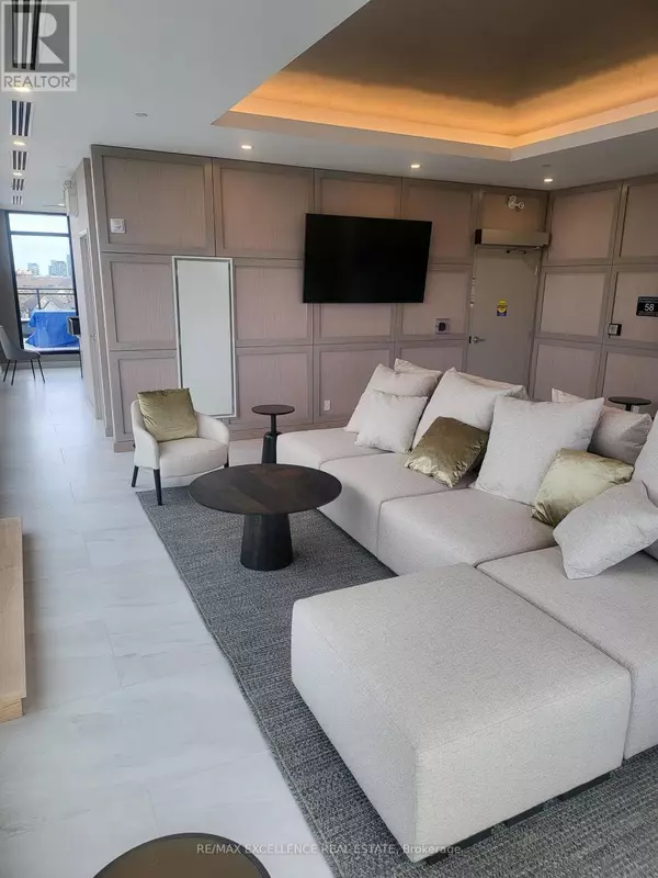 Oakville (go Glenorchy), ON L6M0X3,3285 Carding Mill TRL #305