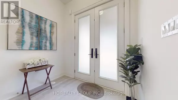 Oakville (go Glenorchy), ON L6M4K1,3304 AZAM WAY