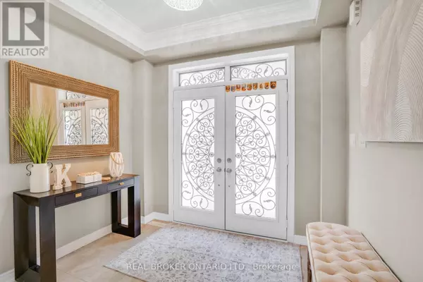 Halton Hills (georgetown), ON L7G6L9,6 SILVER POND DRIVE