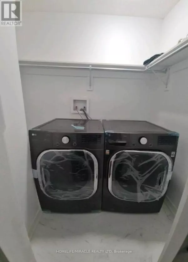 Mississauga (meadowvale Village), ON L5W1X2,7153 VILLAGE WALK