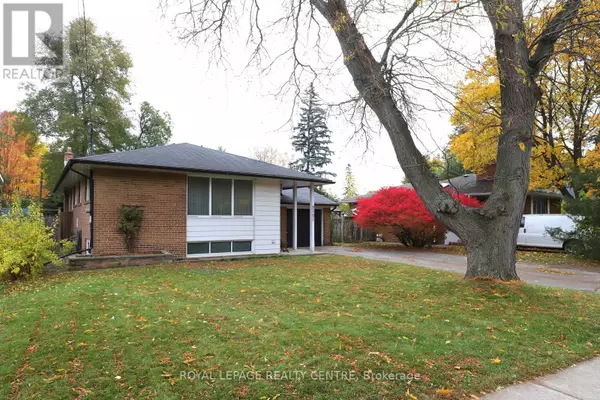 Mississauga (erindale), ON L5C2J2,3151 THE CREDIT WOODLANDS