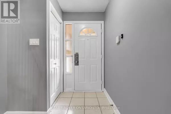 Mississauga (clarkson), ON L5J4J7,2440 Bromsgrove RD #70