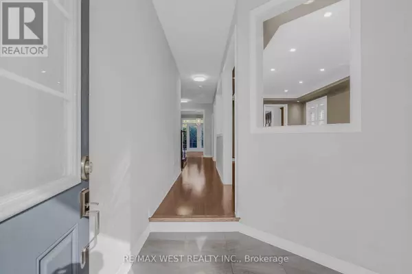 Oakville (go Glenorchy), ON L6M0Z6,198 JESSIE CAVERHILL PASS