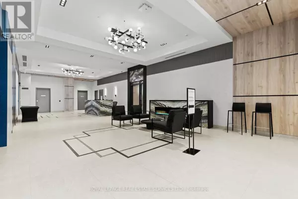 Mississauga (hurontario), ON L5N1H1,15 Watergarden DR #810