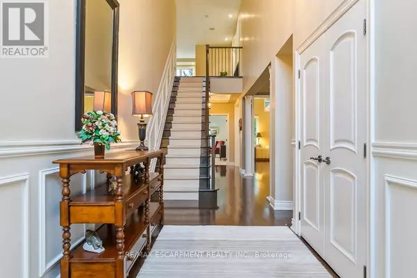 Mississauga (lorne Park), ON L5H4L3,762 HIDDEN GROVE LANE