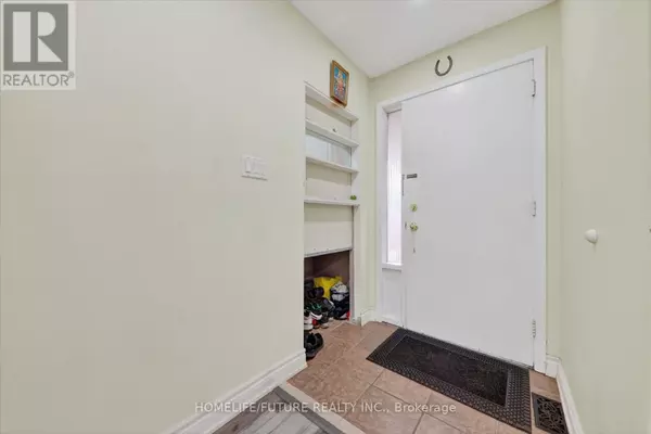 Brampton (brampton East), ON L6W2L3,336 BARTLEY BULL PARKWAY