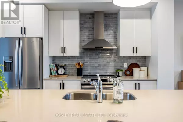 Mississauga (rathwood), ON L4W0E8,1818 MITOFF PLACE