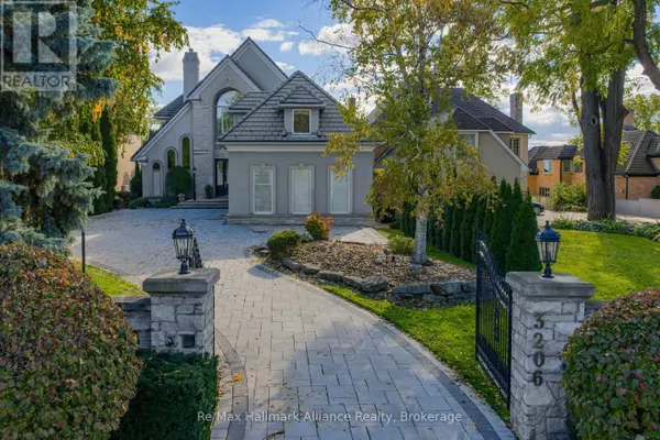 Oakville (br Bronte), ON L6L5X4,3206 SHORELINE DRIVE