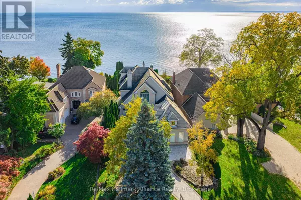 Oakville (br Bronte), ON L6L5X4,3206 SHORELINE DRIVE