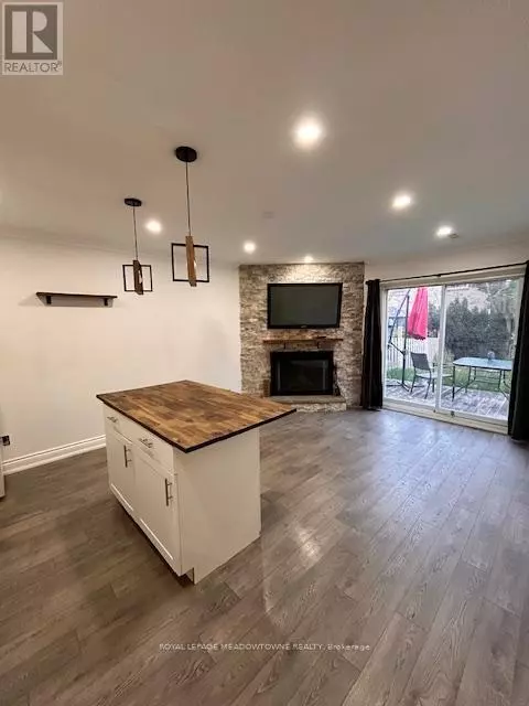 Brampton (brampton South), ON L6Y2G3,161 HAROLD STREET