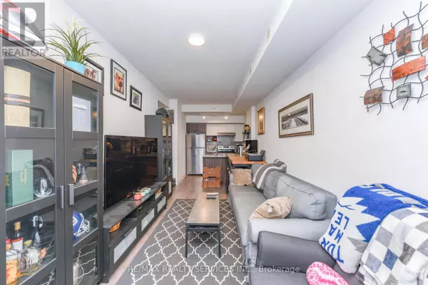 Burlington (lasalle), ON L7T4A8,1137 Cooke BLVD ##209