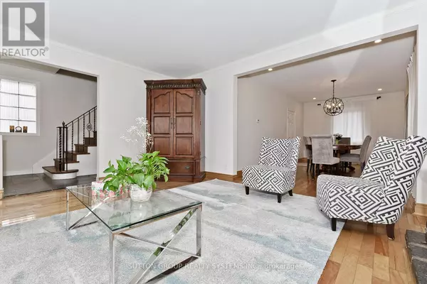 Mississauga (lakeview), ON L5E2H4,1236 OGDEN AVENUE