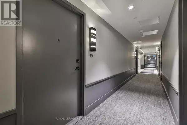 Oakville (ro River Oaks), ON L6H3R9,2489 Taunton RD #414