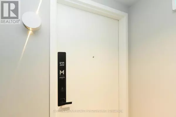 Mississauga (city Centre), ON L5B0M4,3883 Quartz RD #520