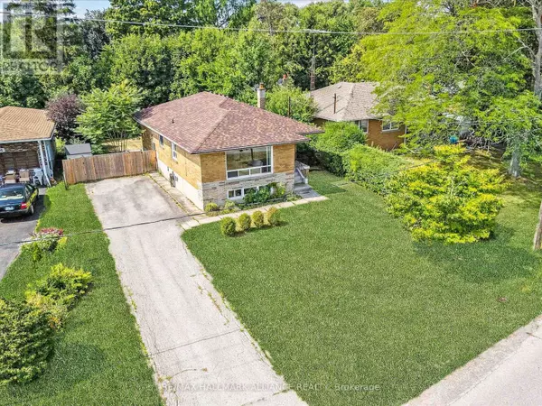 300 BURTON ROAD, Oakville (wo West), ON L6K2K8