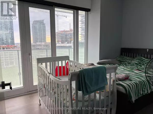 Mississauga (city Centre), ON L5B0M4,3883 Quartz RD #809