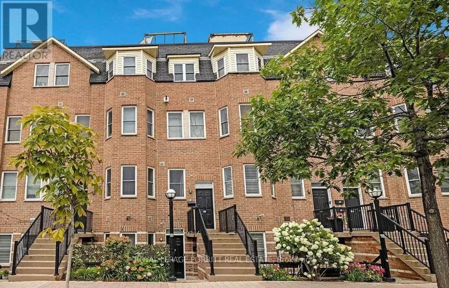 Toronto (yorkdale-glen Park), ON M6A3E7,760 Lawrence AVE West #115