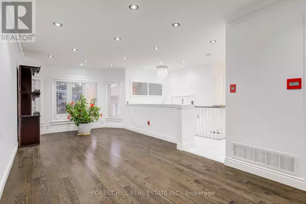 Mississauga (central Erin Mills), ON L5M6C2,5309 MCFARREN BOULEVARD