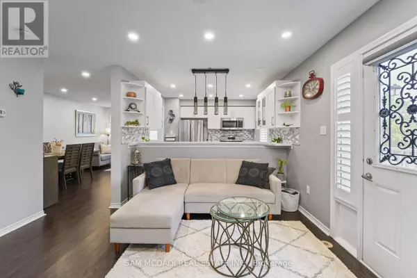 Milton (co Coates), ON L9T0K7,917 BURROWS GATE