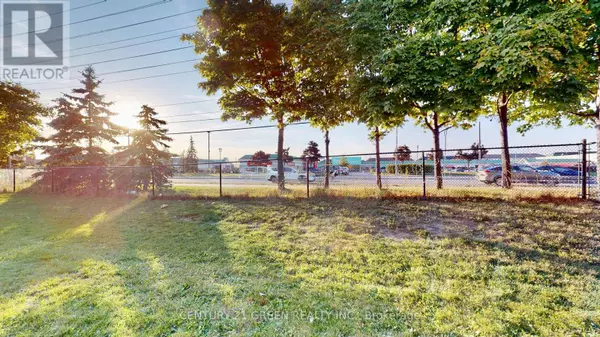 Mississauga (lisgar), ON L5N6X9,6991 ROUNDWOOD COURT