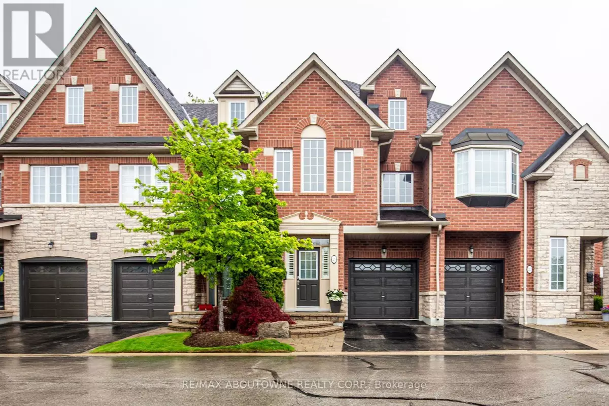 Oakville (wc Wedgewood Creek), ON L6H7J1,300 Ravineview WAY #21