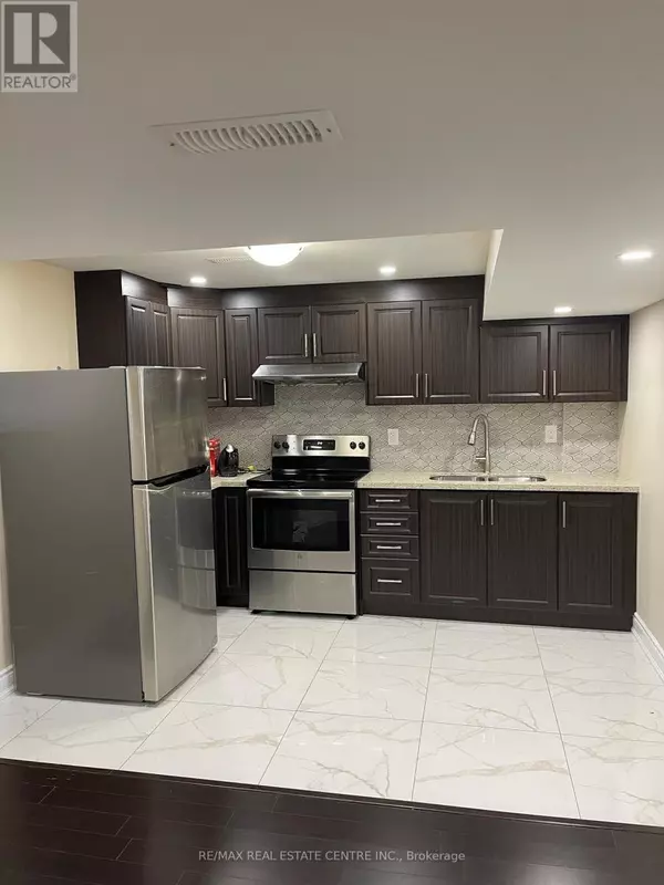 Brampton (northwest Brampton), ON L7A4Y2,7 Faders DR #Basement