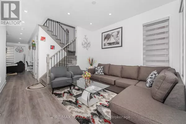 Brampton (northwest Brampton), ON L7A0Y2,152 VANHORNE CLOSE